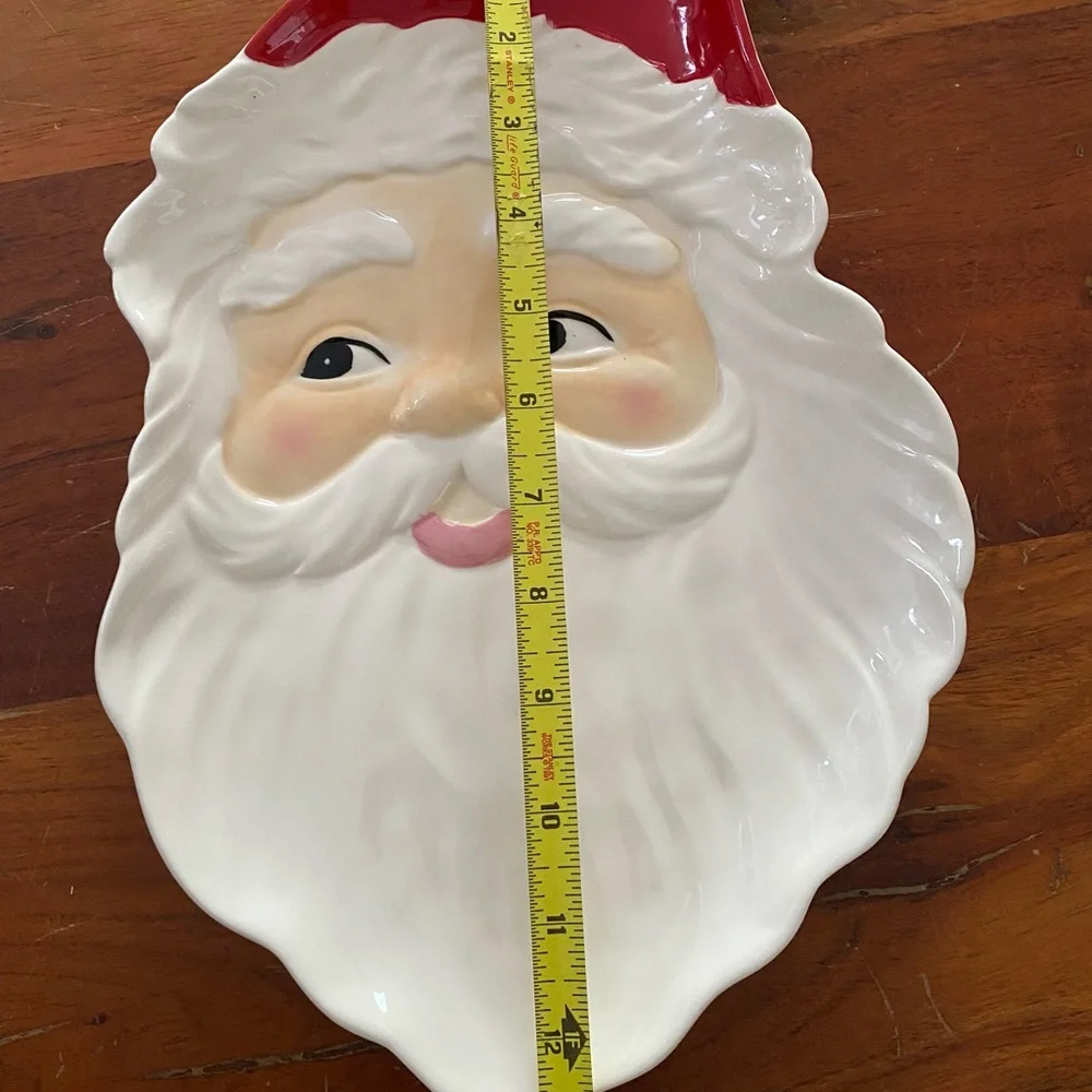 Sur‎ La Table Santa Claus Ceramic Holiday Christmas Plate